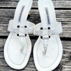 Manolo Blahnik White Kitten Heel Toe-Post Sandals, Size 8 (39)